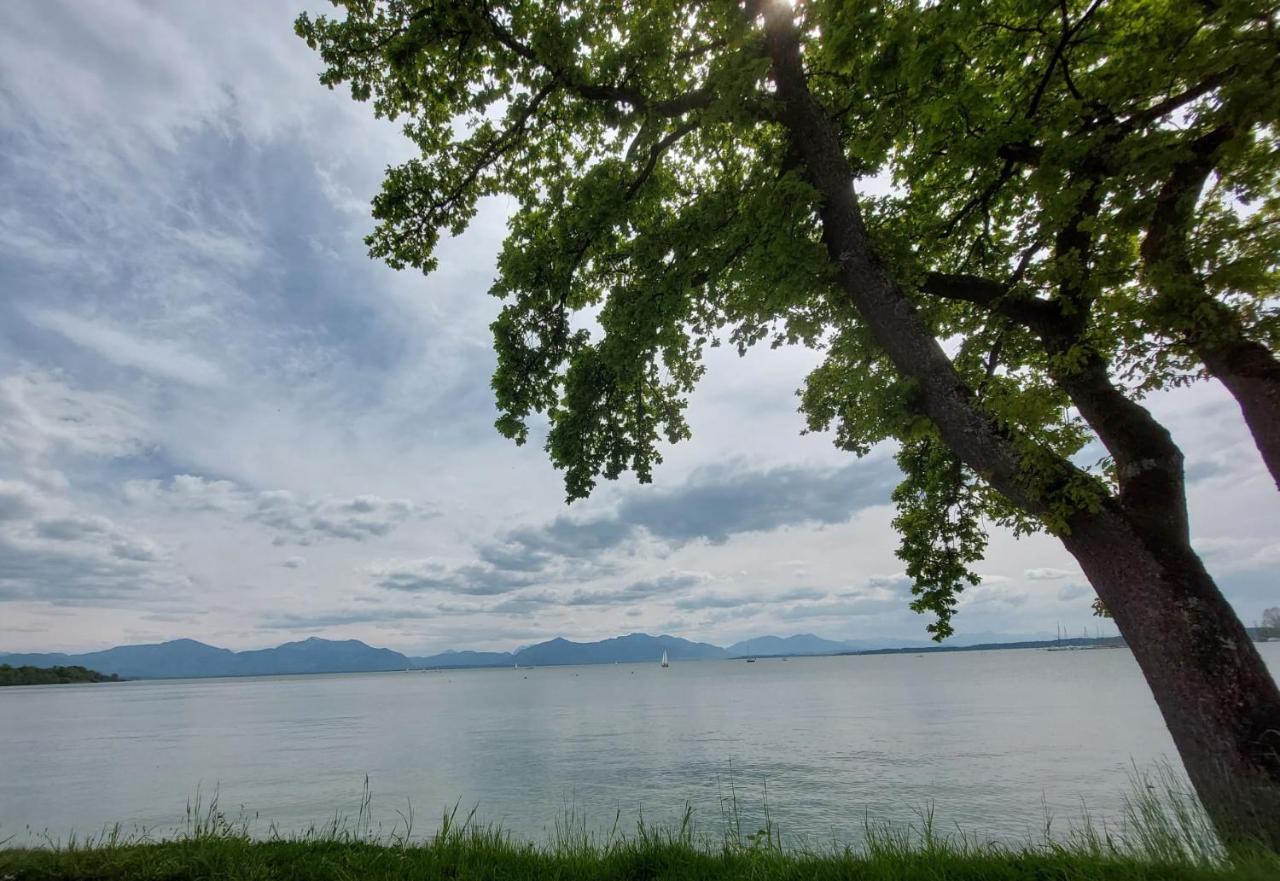 Chiemsee /Seeblick/ Netflix Seeon-Seebruck Exterior photo
